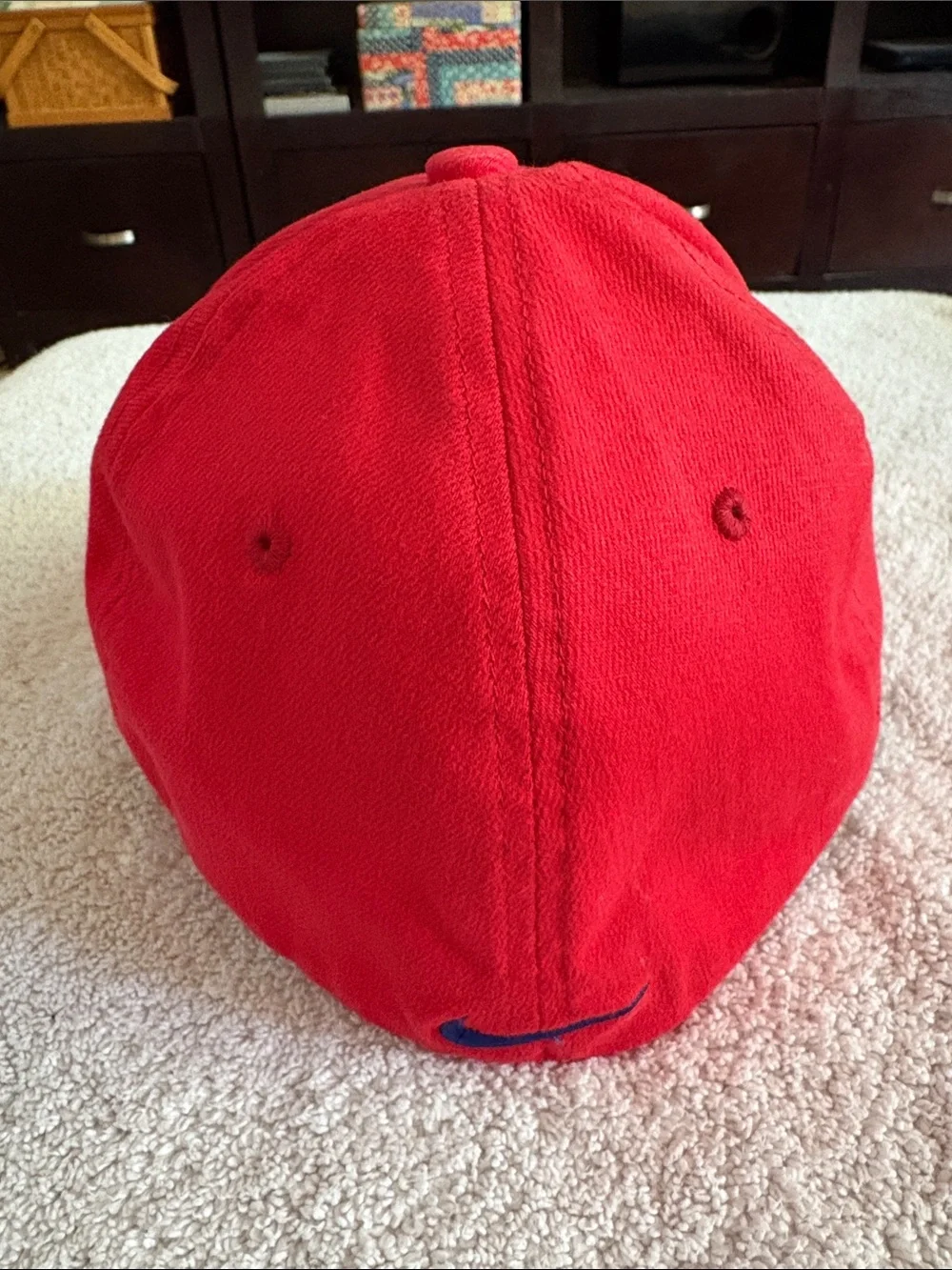 Team Nike Arsenal FC Logo Patch Insignia OSFM One Size Swoosh Flex Cap Hat
